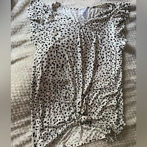 Large maternity shirt